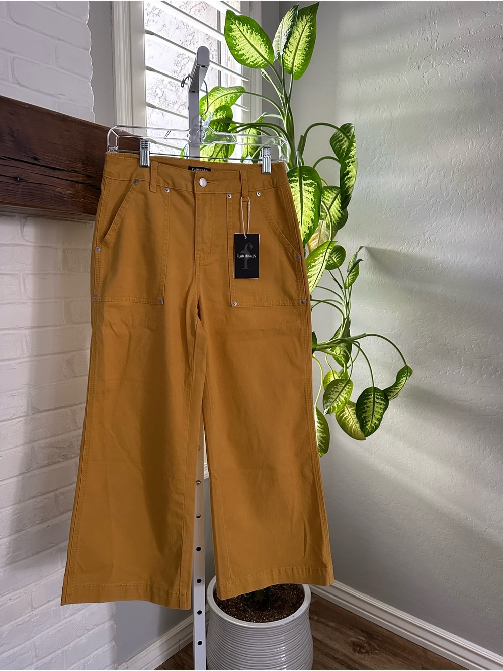 Flamingals Wide Leg Flap Pocket Mid Waist Cropped Pants Yellow - Picture 7 of 8